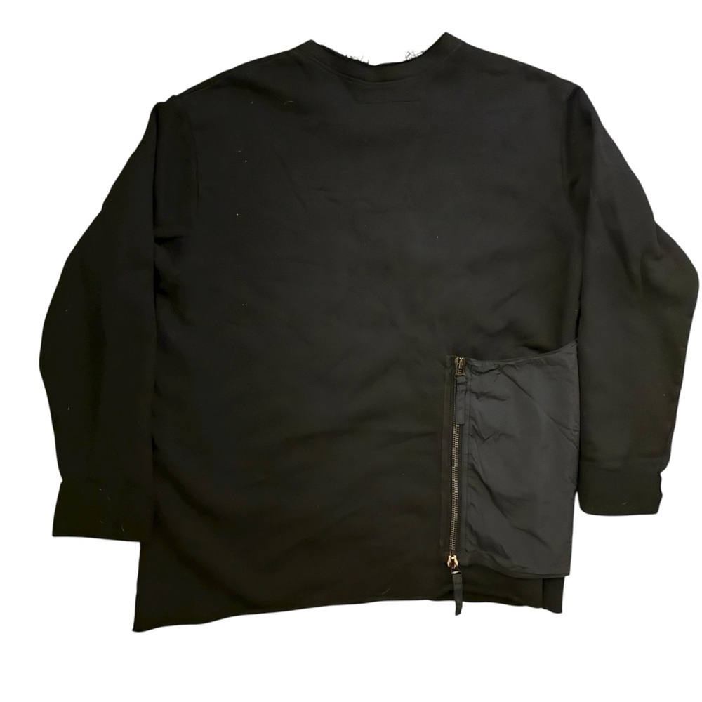 Black Oversized Sweatshirt with Nylon Zipper Pocket Detail - Picture 4 of 7